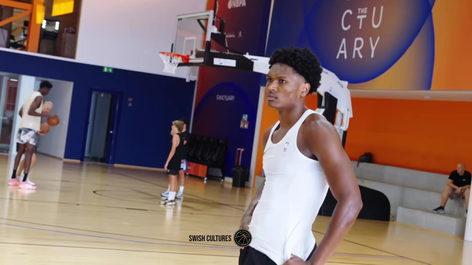 NBA防守悍将1V1火箭阿门vs热火米切尔单挑9分钟实录